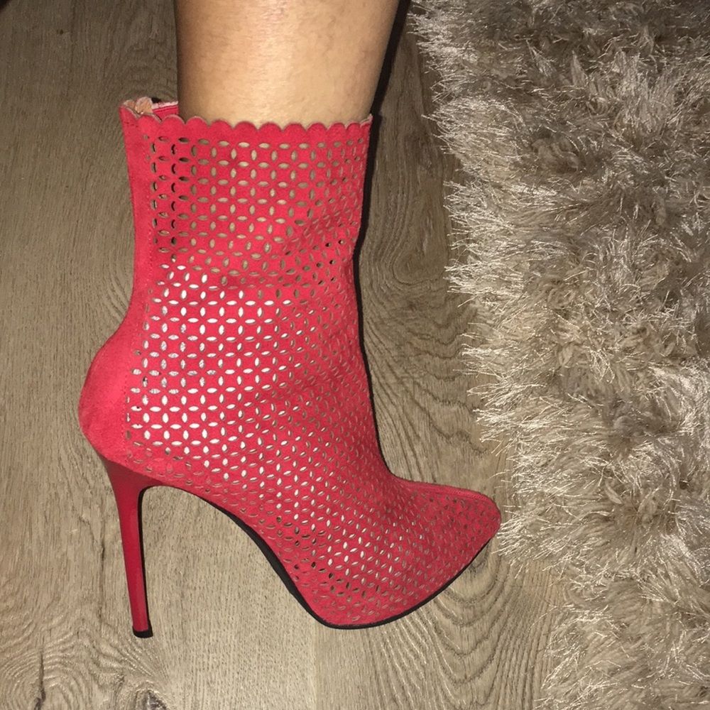 JEFFREY CAMPBELL EUC Red Suede Perforated Stiletto Ankle Boots WORN 1X SIZE 9.5